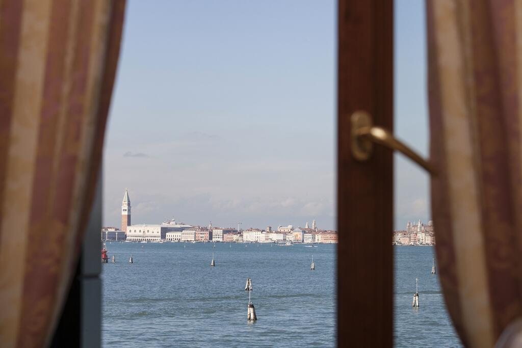 Hotel Riviera Venezia Lido Exterior foto